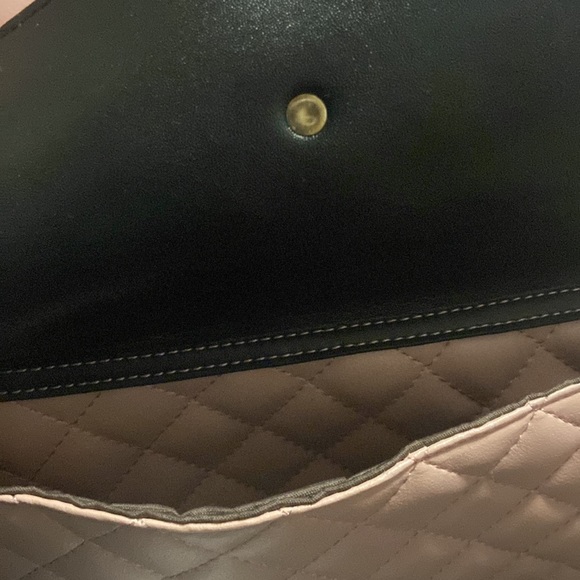 Bag - Picture 2 of 4